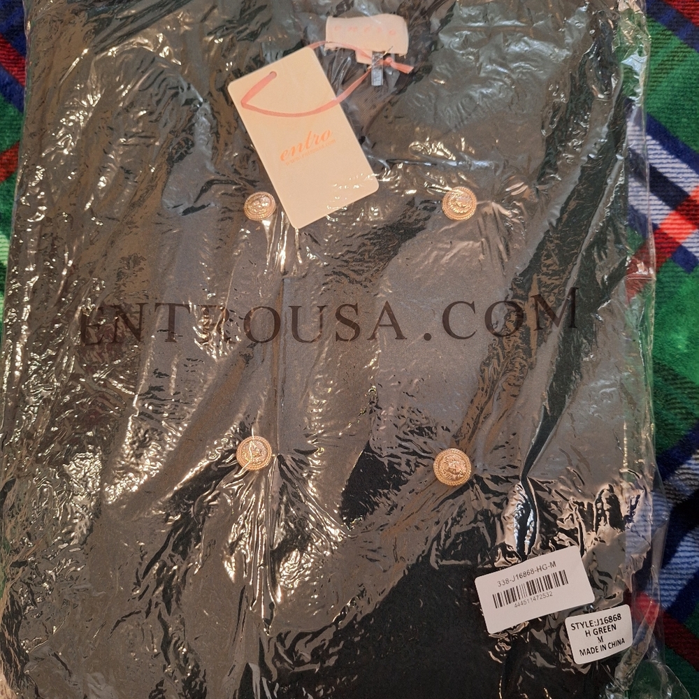 ENTRO brand Size Medium Dark Green Peacoat